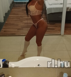 Mila (26 éves) - Telefon: +36 20 / 621-8491 - Miskolc