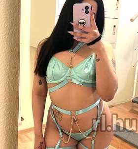 Mina Budapest escort Mädchen