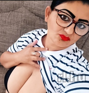 Mira Kapuvár escort Mädchen
