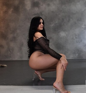 Mira (23+ éves) - Telefon: +36 30 / 379-0190 - Budapest, V