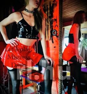 Mistress_Darla_Ky Budapest domina lányok