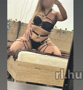Molli (19 éves, Nő) - Telefon: +36 20 / 471-6107 - Budapest, XVIII., szexpartner