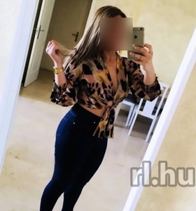 Molli Kiskunhalas escort Mädchen