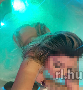 P�cs, Molli 06309605778