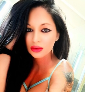 Monica (35+ éves) - Telefon: +36 70 / 586-4587 - Győr