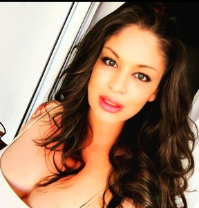 Monica (35+ éves) - Telefon: +36 70 / 586-4587 - Győr