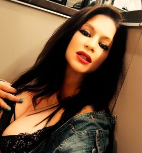 Monica (35+ éves) - Telefon: +36 70 / 586-4587 - Győr