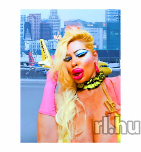 MoniqeVip Budapest szexpartner lányok