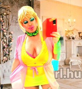 Balatonalm�di, Monique 06306758975