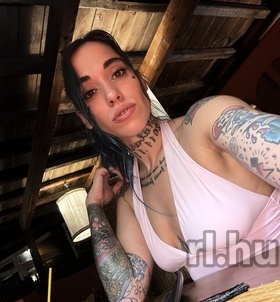 Budapest, Nadia 06307103858