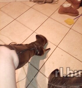 Nakibabyyh (18 éves) - Telefon: +36 30 / 593-8577 - Nagybaracska