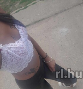 Naomi (24 éves) - Telefon: +36 20 / 942-9390 - Tiszatarján