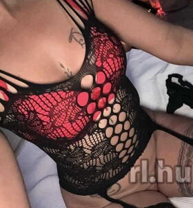 Naomi (24 éves) - Telefon: +36 20 / 942-9390 - Tiszatarján