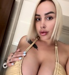 Debrecen, Naomi 06703485698