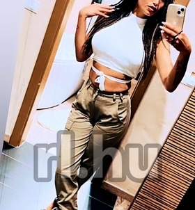 Natalie (22+ éves) - Telefon: +36 30 / 567-4306 - Nyergesújfalu