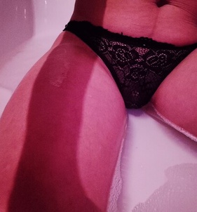 Natasa (26 éves, Nő) - Telefon: +36 20 / 576-4708 - Budapest, VI., szexpartner