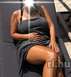 Nefelejcs-el Budapest escort Mädchen