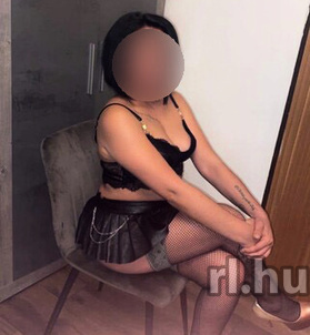 Nelli (28 éves) - Telefon: +36 70 / 386-2674 - Kecskemét