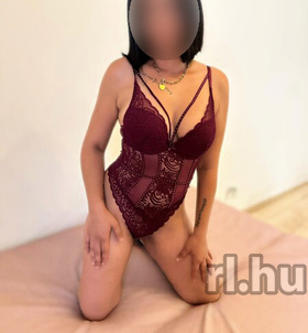 Nelli (28 éves) - Telefon: +36 70 / 386-2674 - Kecskemét