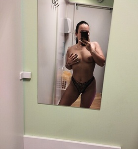 Nelly (24+ éves, Nő) - Telefon: +36 30 / 218-0227 - Tatabánya, szexpartner