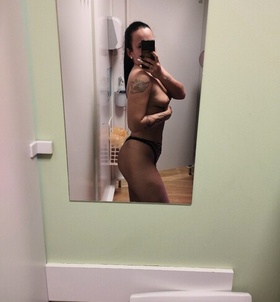 Nelly (24+ éves) - Telefon: +36 30 / 218-0227 - Tatabánya