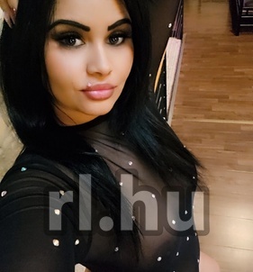 Nia Debrecen escort Mädchen