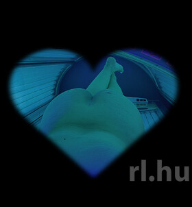 Niki (22 éves) - Telefon: +36 30 / 368-1618 - Budapest, VIII