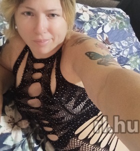 Niki Budapest escort Mädchen