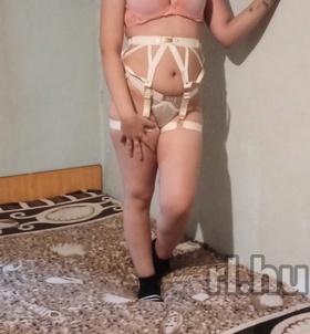 Nikibabus (20+ éves) - Telefon: +36 20 / 826-6280 - Hetefejércse