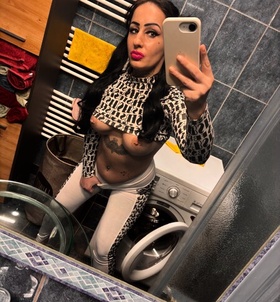Nikol_Exclusive (29 éves) - Telefon: +36 70 / 154-0367 - Dunaújváros
