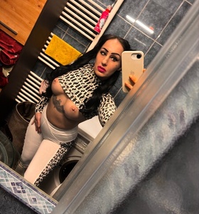 Nikol_Exclusive (29 éves) - Telefon: +36 70 / 154-0367 - Dunaújváros