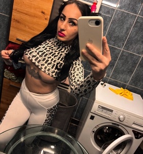 Nikol_Exclusive (29 éves) - Telefon: +36 70 / 154-0367 - Dunaújváros