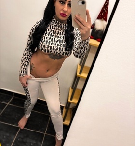 Nikol_Exclusive (29 éves) - Telefon: +36 70 / 154-0367 - Dunaújváros