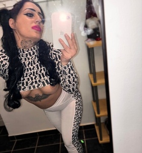 Nikol_Exclusive (29 éves) - Telefon: +36 70 / 154-0367 - Dunaújváros