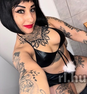 P�cs, Nikol_Exclusive 06701540367