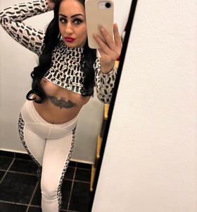 Nikol_Exclusive (29 éves) - Telefon: +36 70 / 154-0367 - Dunaújváros