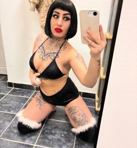 Duna�jv�ros, Nikol_Exclusive 06701540367 - Uploaded: 2023-12-30