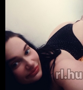 Sz�kesfeh�rv�r, Nikolett 06304524790