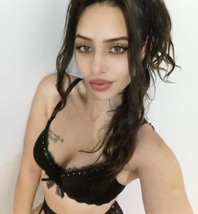 Nina (23 éves, Nő) - Telefon: +36 20 / 266-0000 - Budapest, I., szexpartner