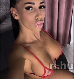 Nina Pécs szexpartner lányok