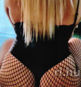 Nina (35 éves) - Telefon: +36 20 / 772-2660 - Újhartyán