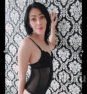 Nina Debrecen escort Mädchen