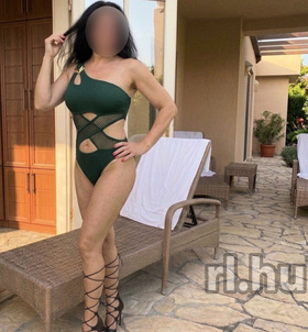 Nina (20 éves) - Telefon: +36 70 / 781-9469 - Győr
