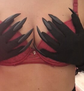 Nóra 305786042, Budapest domina #7 - 106012_rosszlanyok_8831fb_domina_nora_2511181101_10.jpg