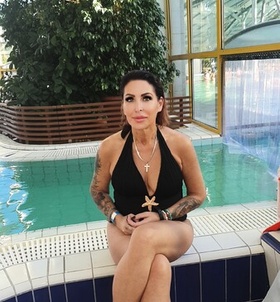 Perla (57 éves) - Telefon: +36 20 / 553-2547 - Győr