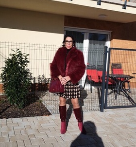 Perla (57 éves) - Telefon: +36 20 / 553-2547 - Győr