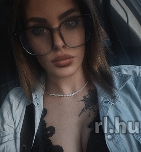 Petra (24 éves) - Telefon: +36 20 / 776-6509 - Komárom