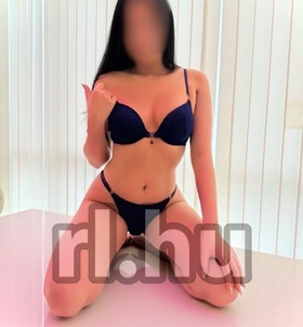 Petra (22 éves, Nő) - Telefon: +36 30 / 629-5793 - Budapest, VIII. Corvin negyed, szexpartner