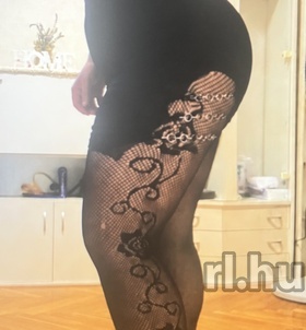 Petra (21 éves, Nő) - Telefon: +36 70 / 151-0390 - Szombathely Szombathely , szexpartner