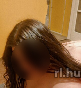 Petra (19+ éves) - Telefon: +36 70 / 857-3358 - Ramocsaháza